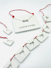 Load image into Gallery viewer, Small love letter garland